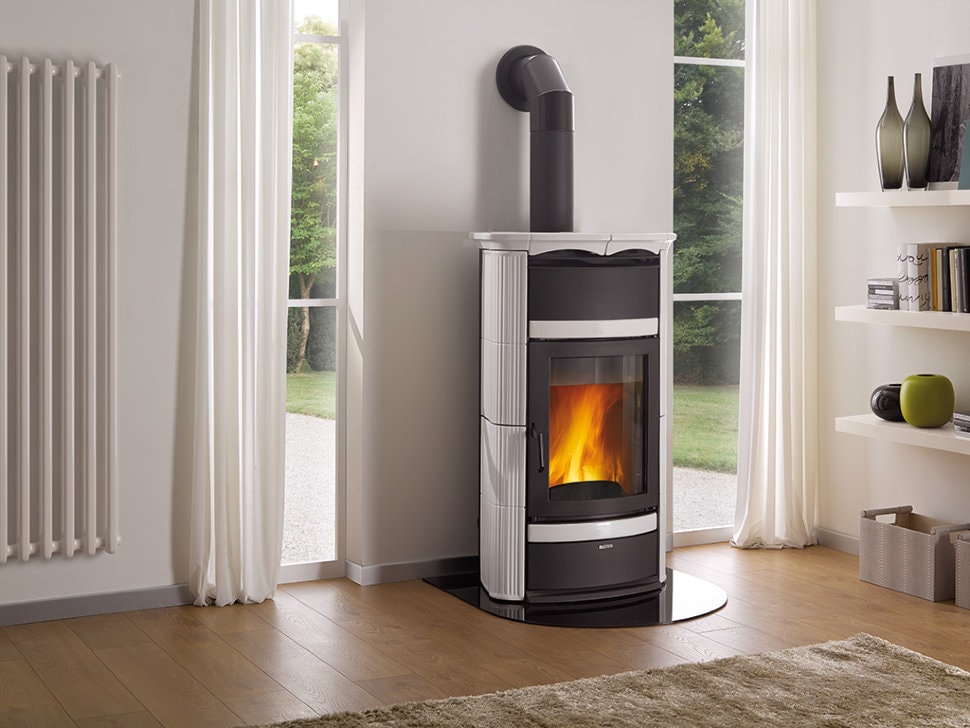 печь с водным контуром 