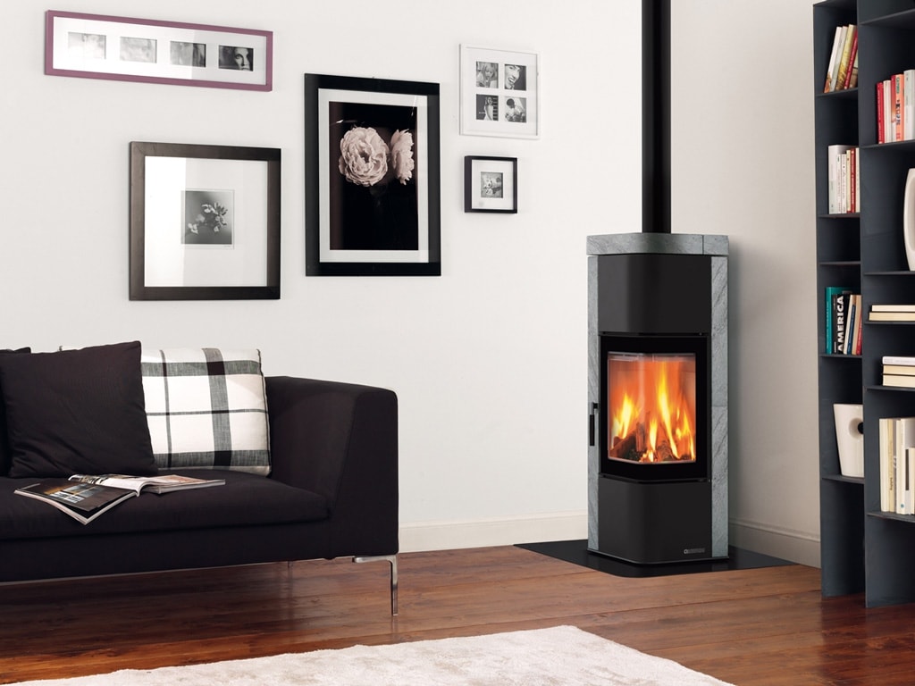 Угловая печь камин