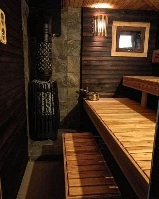  Банная печь Grill'D Cometa Vega 180 Pro (длинный вынос)