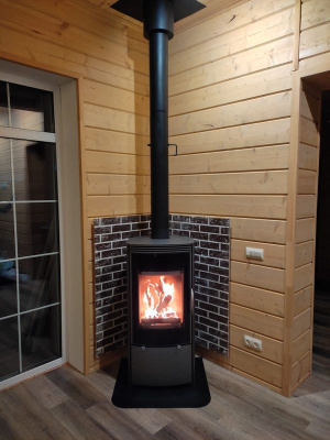  EMBER Печь-камин SKI-211/210 ручное регулирование, черный