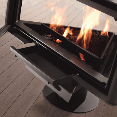 Дровяной камин ROCAL Born центральный в черном цвете стальной