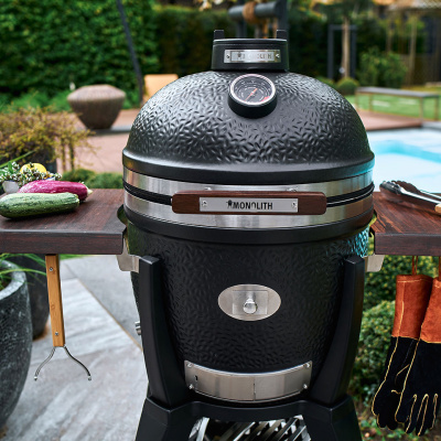 ГРИЛЬ MONOLITH AVANTGARDE CLASSIC ЧЕРНЫЙ МАТОВЫЙ С БОКОВЫМИ СТОЛИКАМИ И ПОДСТАВКОЙ НА КОЛЕСИКАХ